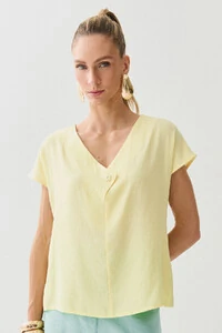 Blusa Manga Morcego Decote V Transpassado Botão Forrado