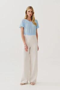 Blusa Decote Pregas
