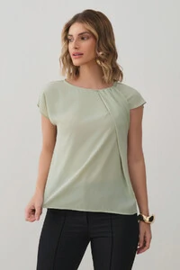 Blusa Assimétrica Manga Morcego Faixa Drapeada
