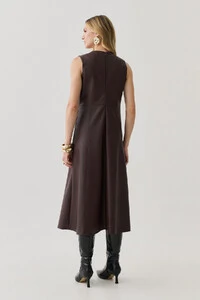 Vestido Midi Evasê Regata de Couro Recortes