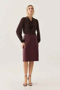 Saia de Couro Recortes