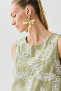 Conjunto de Algodão Bordado Folhagem de Blusa Regata Barrada e Shorts Barrado