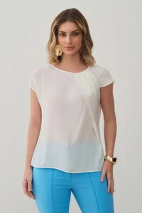 Blusa Assimétrica Manga Morcego Faixa Drapeada