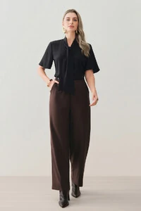 Blusa de Cetim Gola Dobrada de Laço