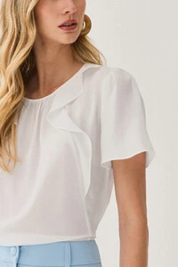 Blusa Babados