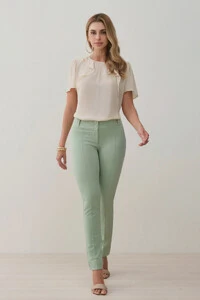 Calça Cigarrete de Alfaiataria Double Nervura