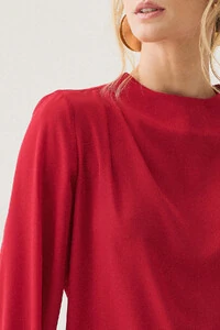 Blusa Assimétrica Manga Longa Punho Double Gola Careca Baixa Ombro Direito Pregas Double