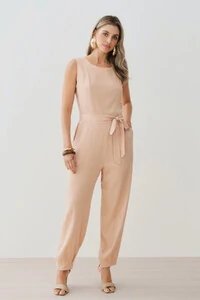 Macacão Regata Recorte Cenoura Cinto