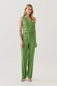 Conjunto de Linho de Blusa Regata Decote V e Calça Reta Botão Forrado
