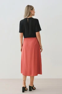 Blusa Decote Redondo Ombro Prega