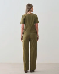 Conjunto de Alfaiataria de Blusa Crop Assimétrica Ombro Esquerdo Prega Gold Double e Calça Reta