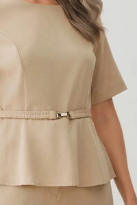 Conjunto de Blusa Crop Peplum Recorte Cinto Gold e Calça Flare Recorte