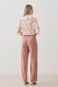 Blusa Assimétrica Abstrata Manga Longa Punho Double Gola Careca Baixa Ombro Direito Pregas Double