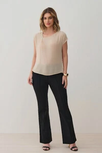 Blusa Manga Morcego Decote Assimétrico Prega