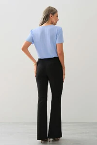 Blusa Decote V Recortes Laterais