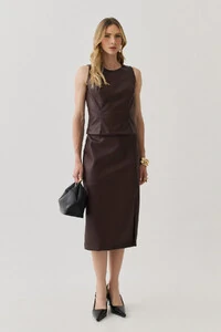 Conjunto de Couro de Regata Crop Recorte e Saia Midi Recorte Fenda Lateral