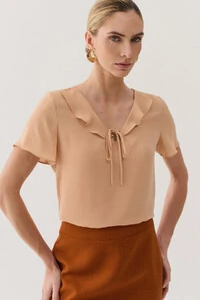 Blusa Decote V Babado Laço
