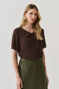 Blusa Decote V Torcido