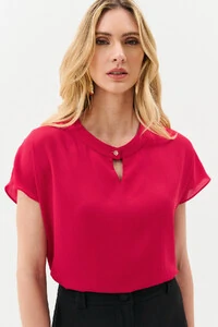 Blusa Manga Morcego Decote Redondo Pala Vazado Botão Gold