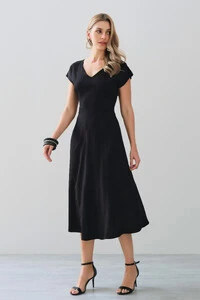 Vestido Midi Evasê Manga Morcego Decote V