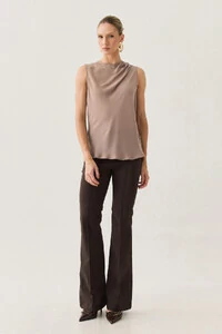 Blusa Regata Assimétrica Ombro Esquero Drapeado Pregas