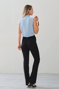 Regata Gola Baixa Laço Decote V Ombro Prega