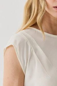 Blusa Assimétrica Drapeada Manga Morcego Ombro Esquerdo Pregas Double