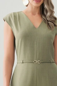 Macacão Regata de Alfaiataria Decote V Ombro Pregas Cinto Fino Gold