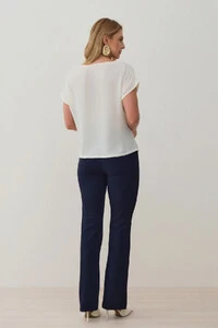 Blusa Assimétrica Manga Morcego Lateral Franzidos