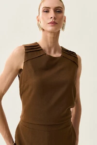 Conjunto de Linho de Blusa Regata Ombro Pregas e Shorts