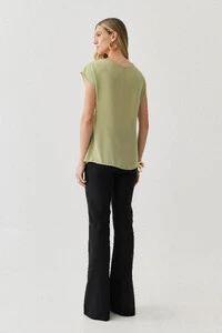 Blusa Assimétrica Drapeada Manga Morcego Ombro Esquerdo Pregas Double