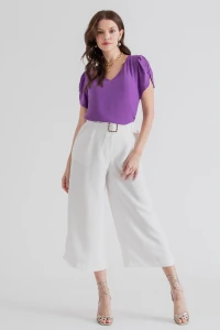 Blusa manga aberta botão forrado