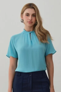 Blusa Manga Raglan Gola Baixa Torcida Decote Gota Franzido