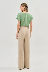Blusa Manga Morcego Decote Cut Out Gold