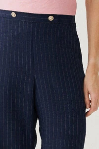 Pantalona Slim Risca de Giz Botões Gold
