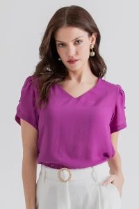 Blusa manga aberta botão forrado