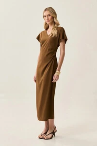 Vestido Midi Assimétrico de Linho Manga Morcego Decote V Lateral Pregas