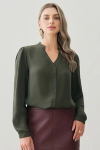 Camisa Manga Longa Punho Gola Baixa Decote v