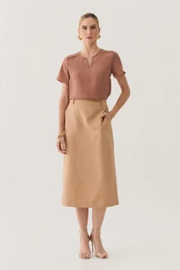 Blusa Decote Cavado Ombro Nervura
