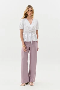 Blusa de Laise de Algodão Manga Bufante Elástico Decote V Cintura Elástico Laço