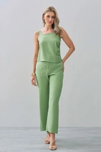Conjunto de Alfaiataria Blusa de Alça Crop Assimétrica Lateral Franzida e Calça Reta Botão Forrado
