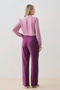 Blusa Manga Longa Punho Gola Baixa Mini Botões Triple