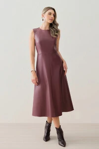 Vestido Midi Evasê Regata de Couro Recortes