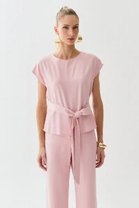 Conjunto de Blusa Manga Morcego Cinto e Calça Reta