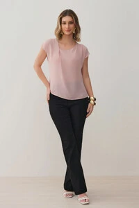 Blusa Manga Morcego Decote Assimétrico Prega