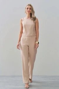 Conjunto de Blusa Regata Crop Ombro Cut Out Recorte e Calça Reta Botão Forrado