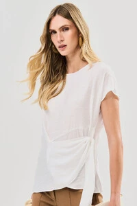 Blusa Manga Morcego Faixa Transpassada Fenda Lateral Direita