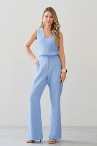 Conjunto de Blusa Regata Decote V Recortes e Calça Flare Botão Forrado