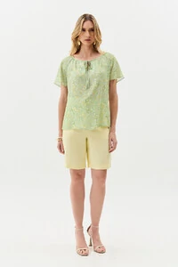 Blusa Floral Manga Raglan Decote Laço