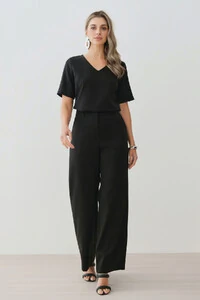 Conjunto de Alfaiataria de Blusa Decote V e Calça Wide Leg